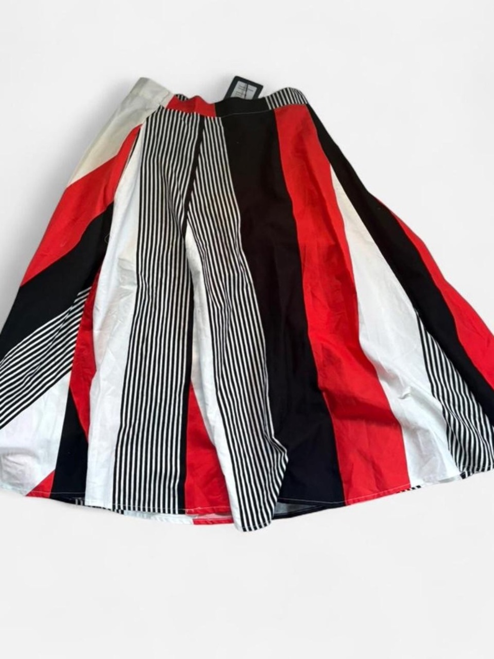 Collectif Skirt, UK Size 16